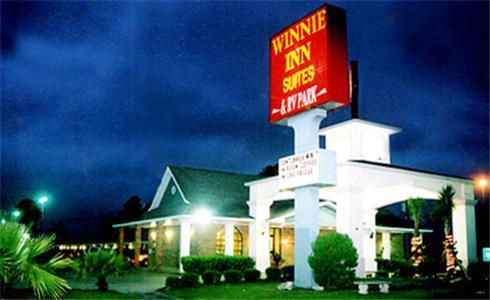 Winnie Inn And Suites Exterior photo